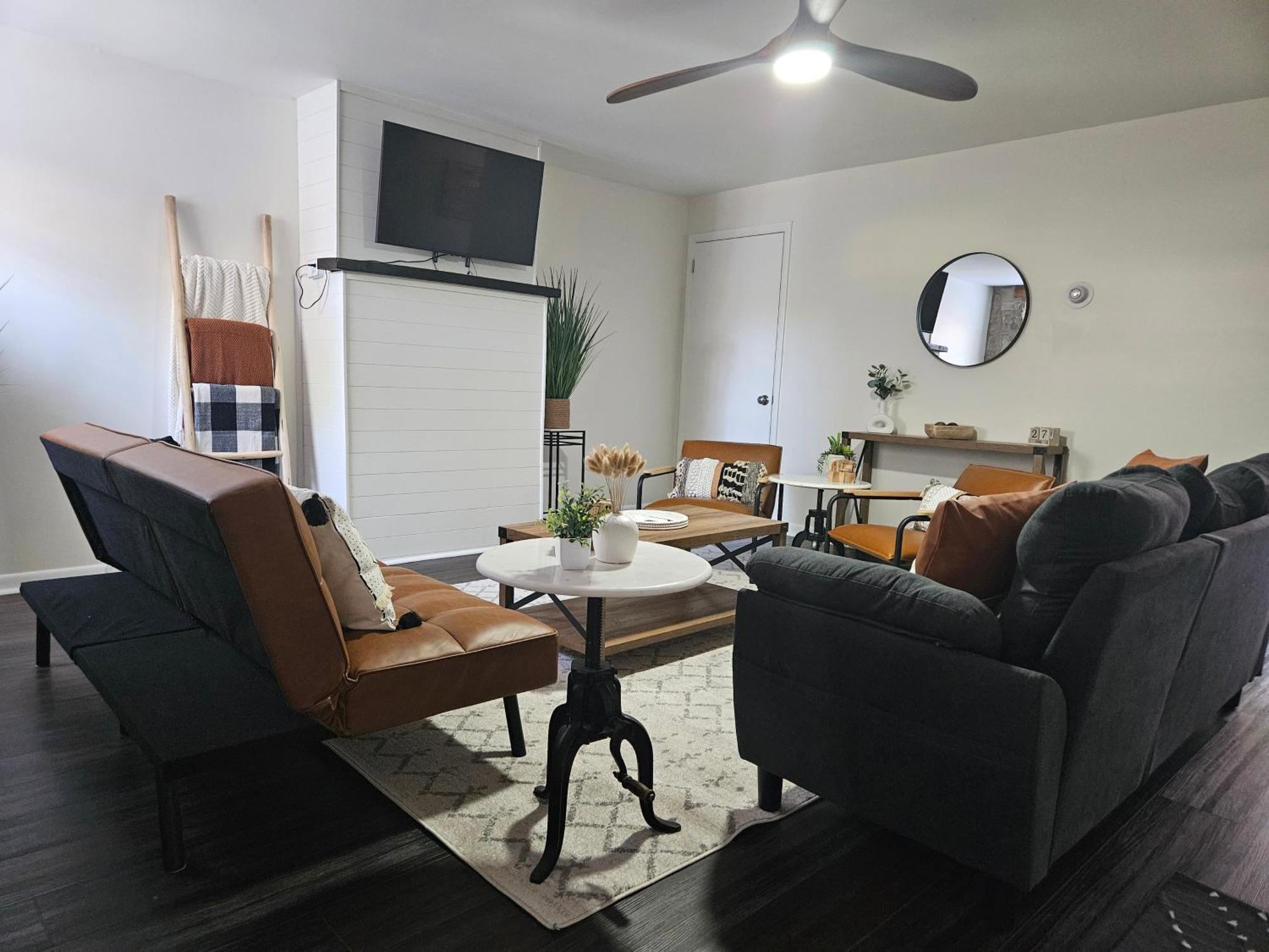 Rustic & Remodeled 3-bedroom In Downtown Apartment Phoenixville