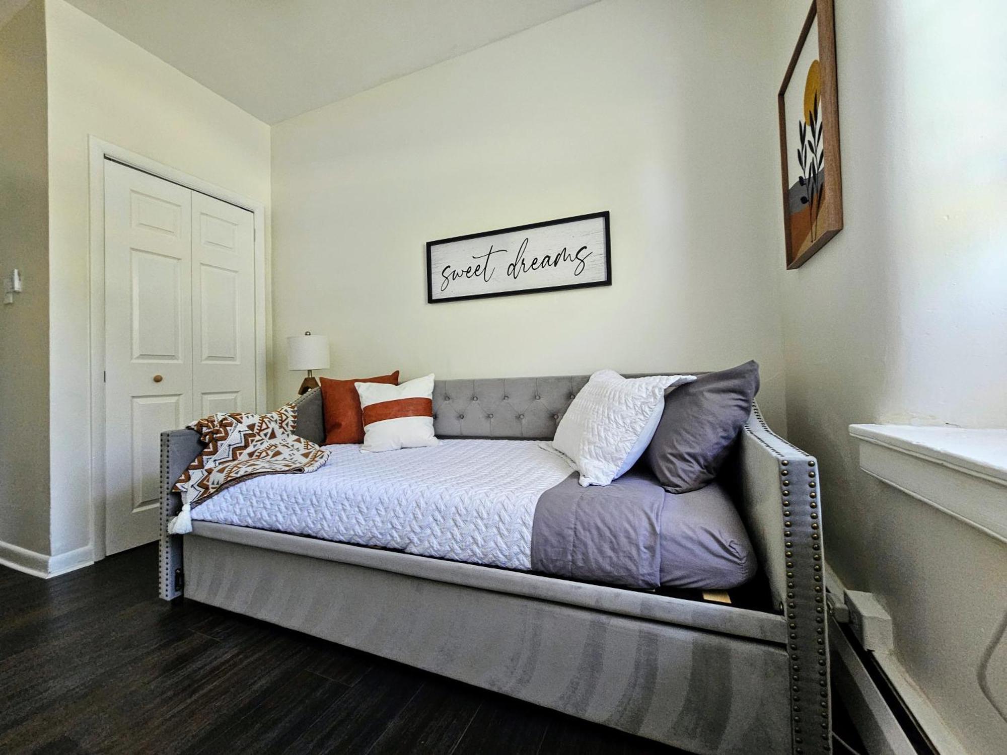 Rustic & Remodeled 3-bedroom In Downtown